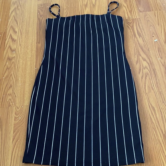 Shein - Picture 1 of 2